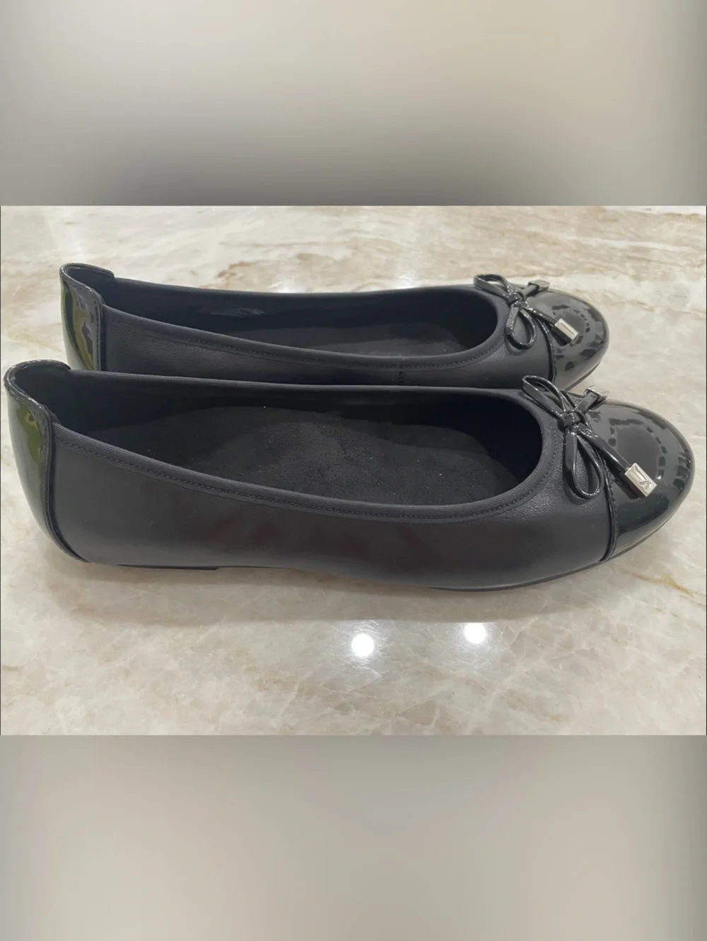 Vionic Minna Ballet Black Patent Toe Flats with Bow